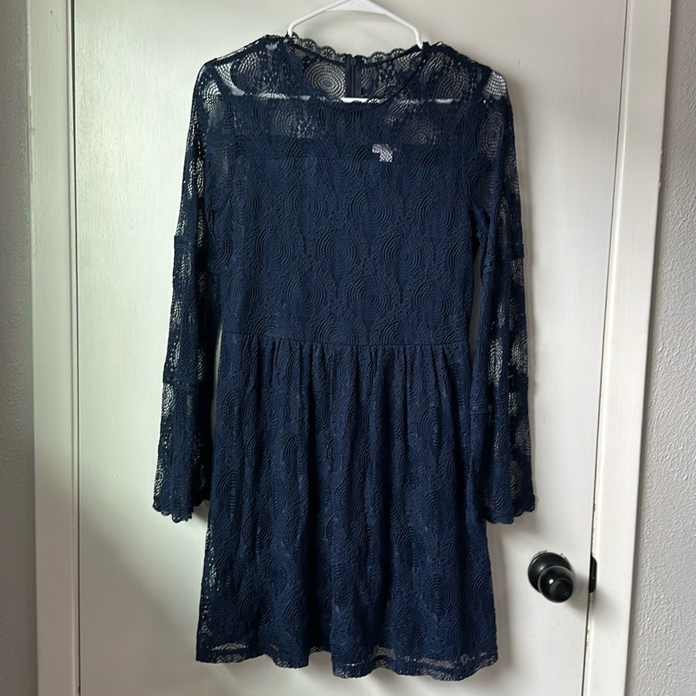 Navy Blue Bell Sleeved Natural Waist Lace Dress.